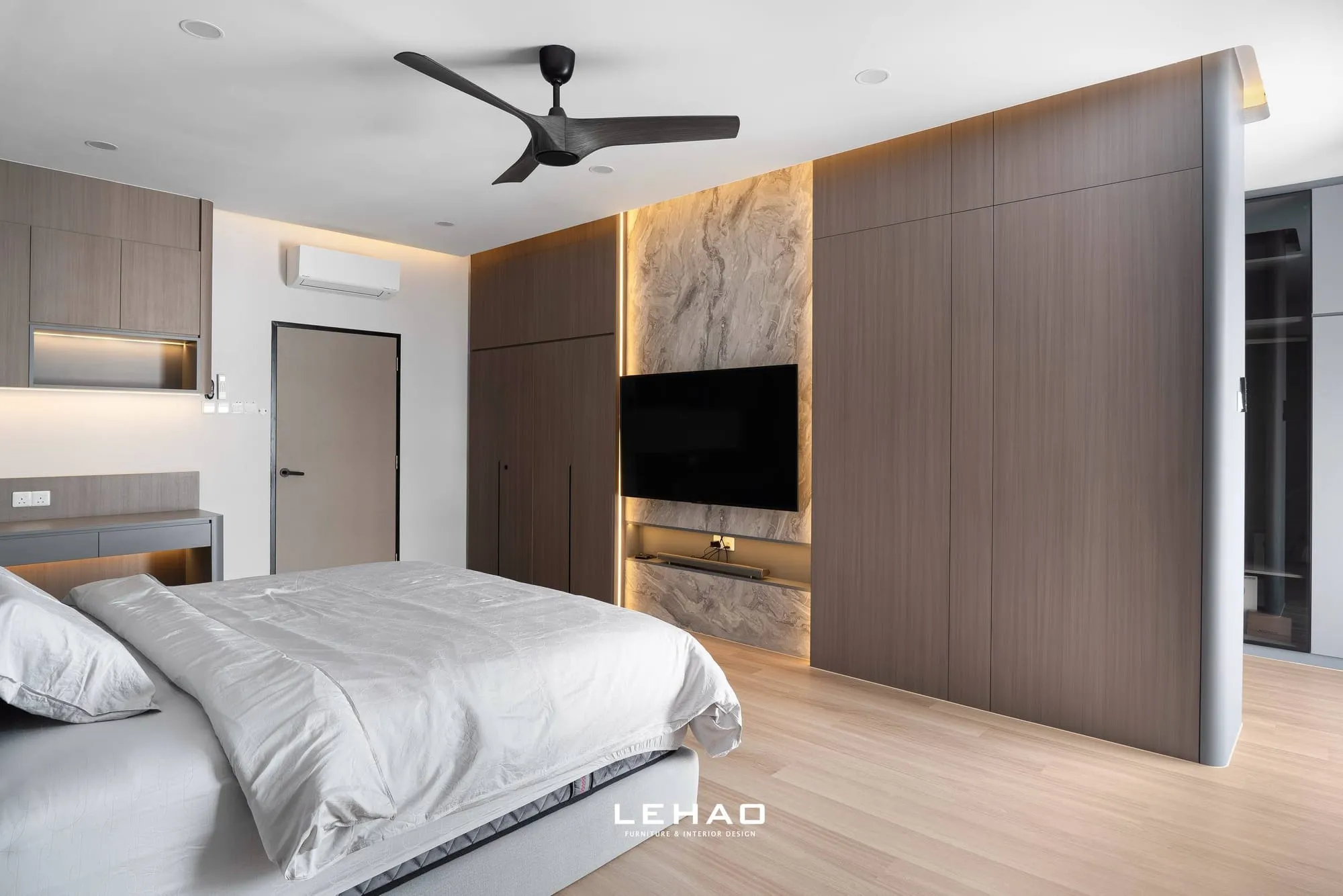 The Crest, Jalan Putra · Completed 11