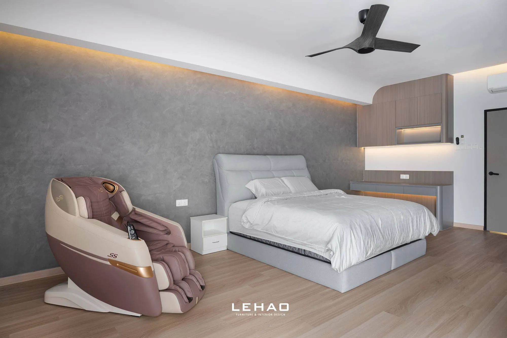 The Crest, Jalan Putra · Completed 14