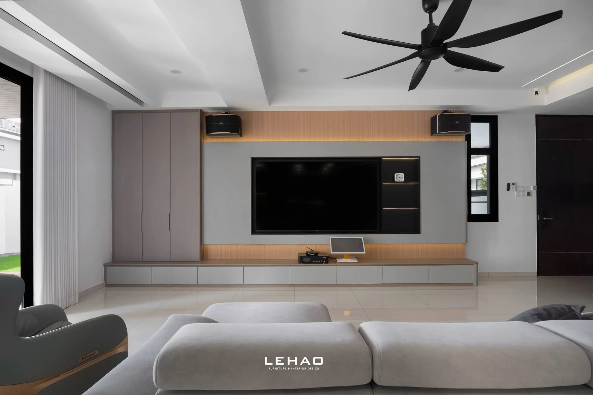 The Crest, Jalan Putra · Completed 25
